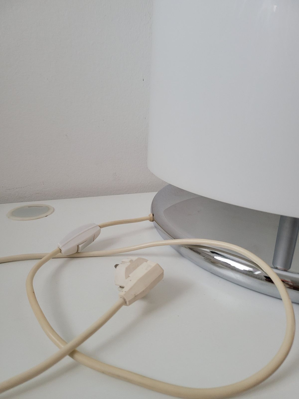 Xl Guzzini Table Lamp, Alvise, Luigi Massoni, Harvey Guzzini, Meblo, Space Age Table Lamp Or Floor Lamp, Mid Century Modern, 70's White Lamp photo vinterior