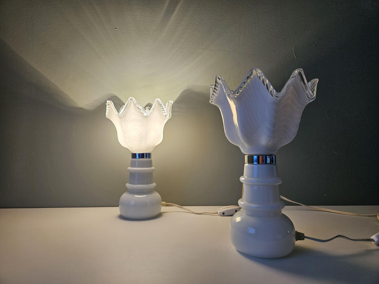 photo furniture Vintage Table Lamps Pair / Bedside Lamp Set Of 2 / White Lamps / Nightstand Lamps