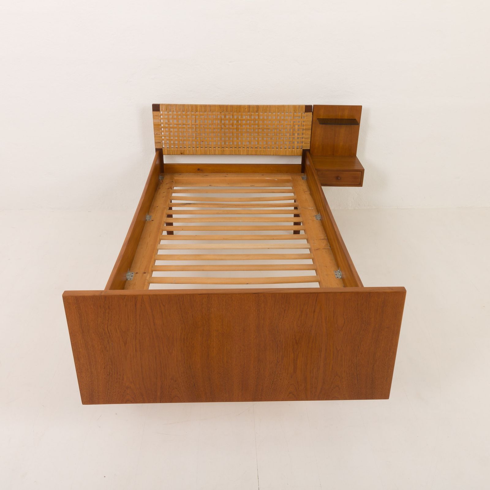 Hans J. Wegner Single Bed In Teak And Cane For Getama, Denmark, 1960s photo vintage