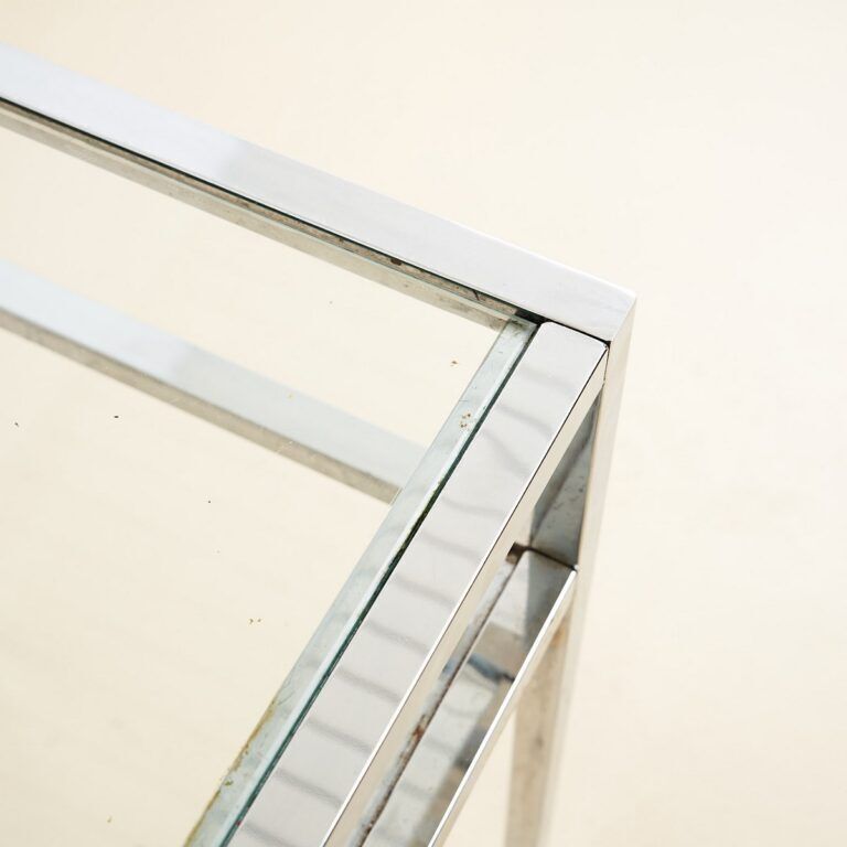 Verchroomd Metalen Tafel Met Glazen Blad photo Meubels