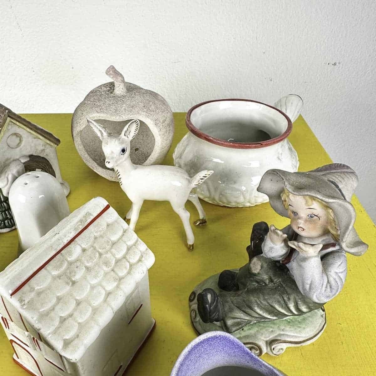 Mixed Ceramic Items Lot, 17 Pieces photo for sale