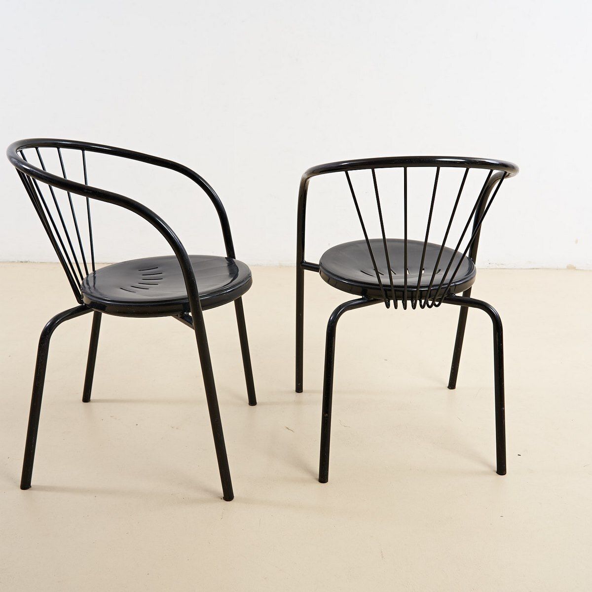 Pair Of Black Chairs In Sheet Metal And Metal Tube photo for sale