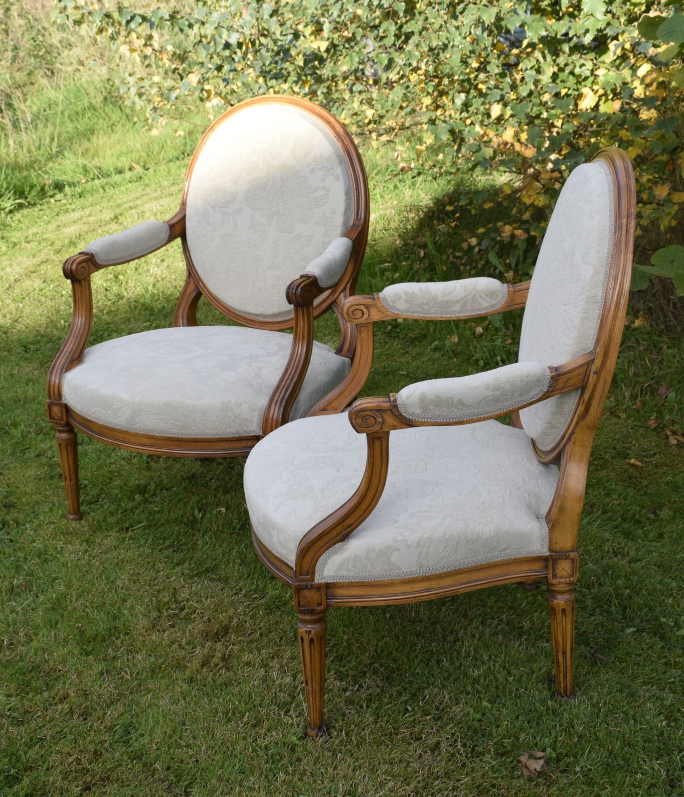 photo vintage Pair Of French Open Armchairs, 1920s
