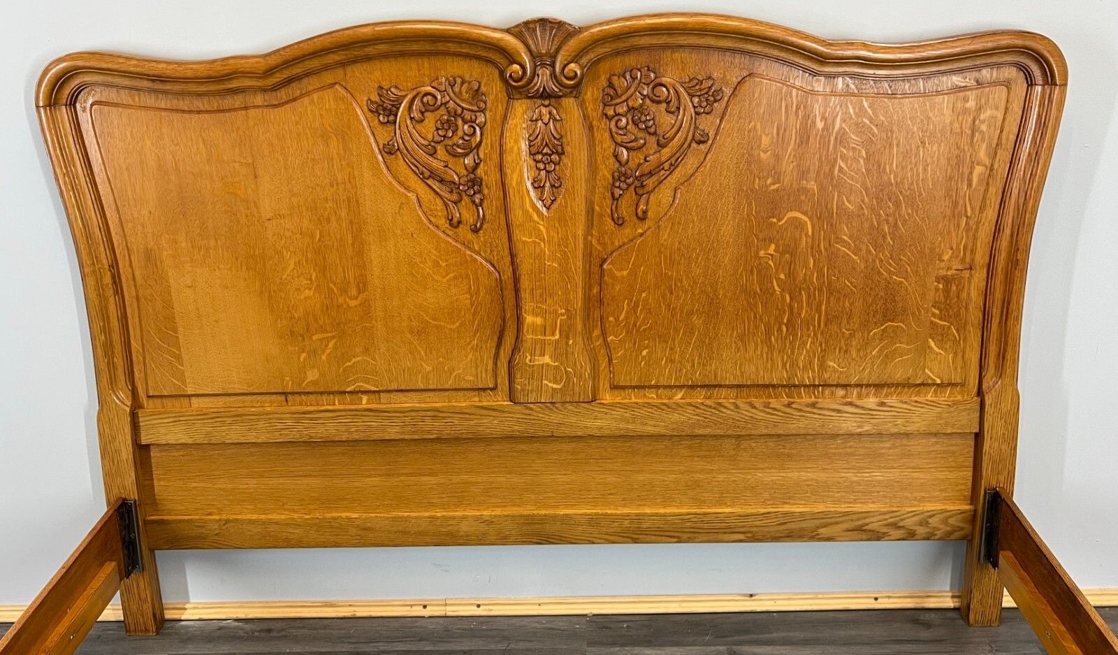 Antique French Louis XV Carved Double Bed Frame Vintage – Lot 3662 photo vintage