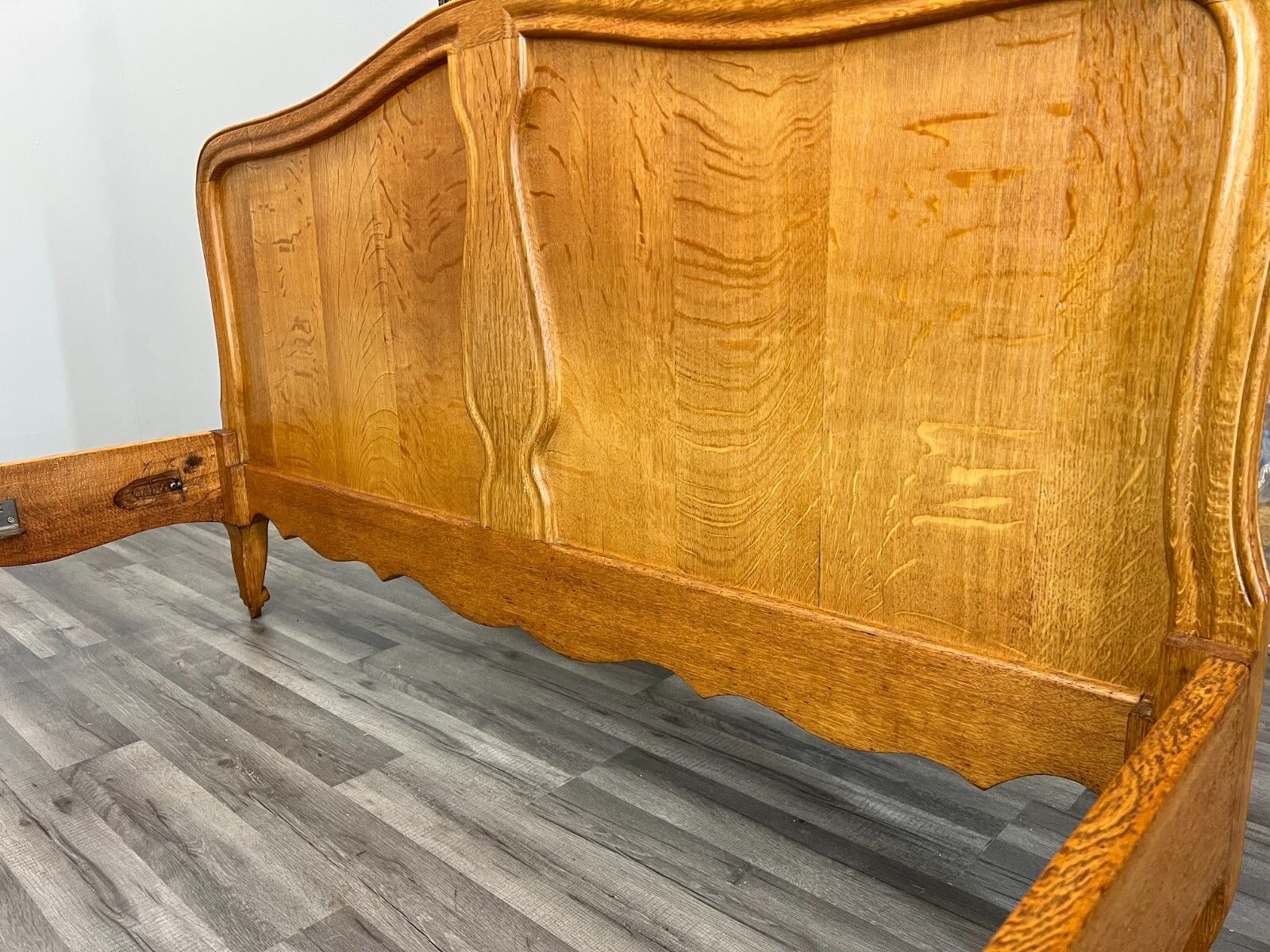 photo for sale Vintage French Louis Oak Double Bed Frame Carved Antique – Lot 3654