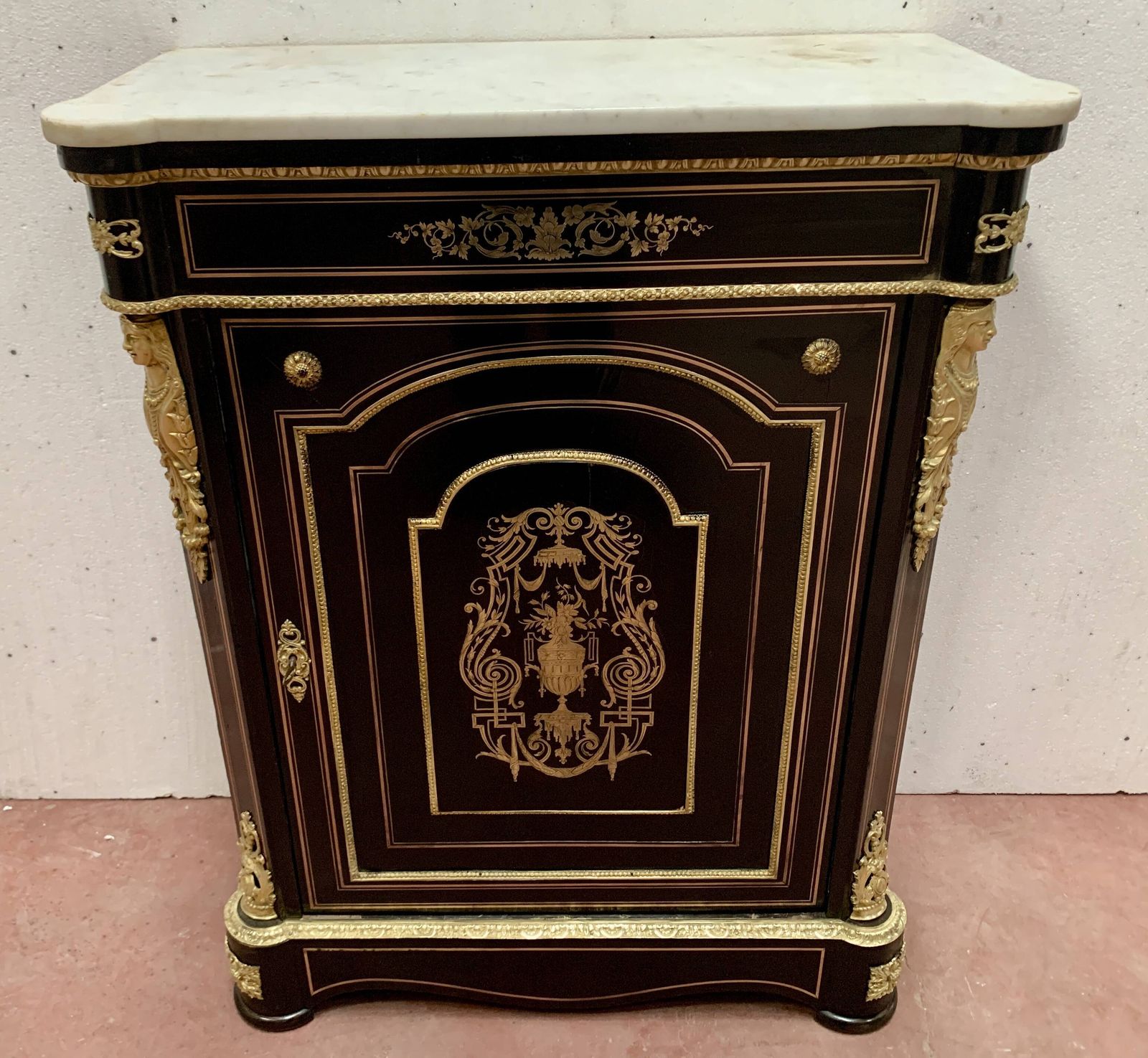 Napoleon III Wood And Brass Marquetry Sideboard 19th Century photo vinterior