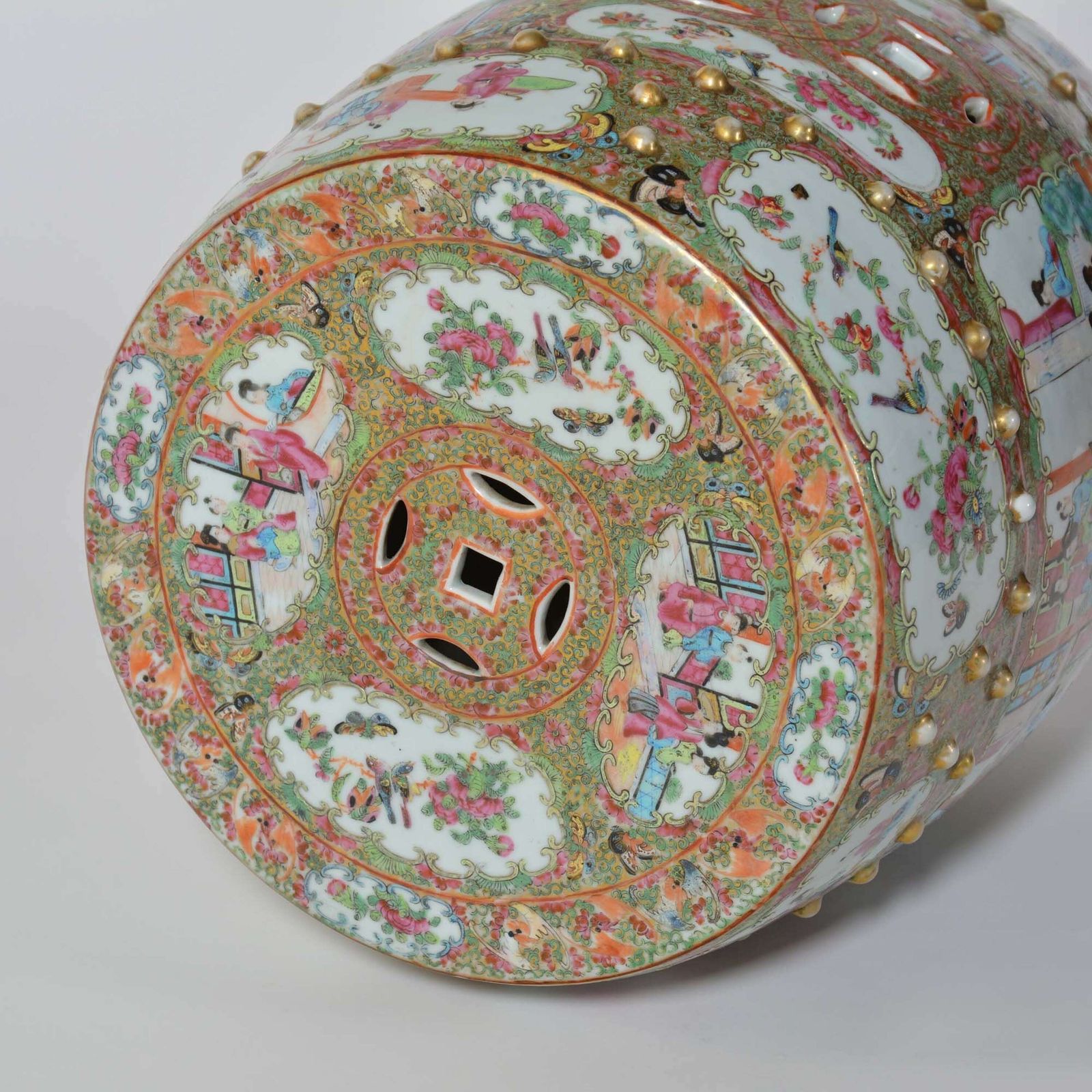 photo vinterior 19th Century Chinese Canton Famille Rose Porcelain Garden Seat