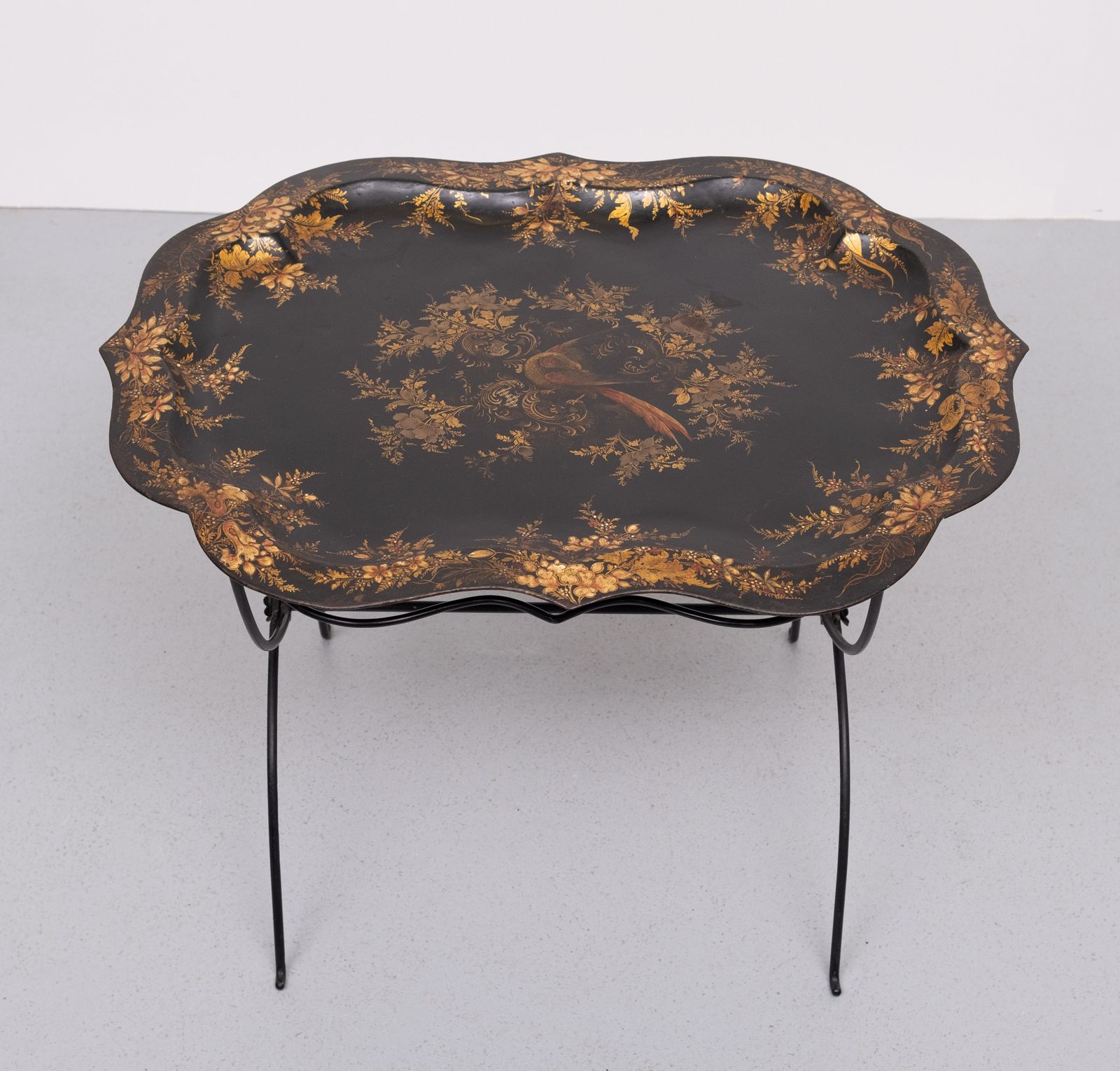 photo furniture 19th Century Hand Painted Curved Dutch  Table
