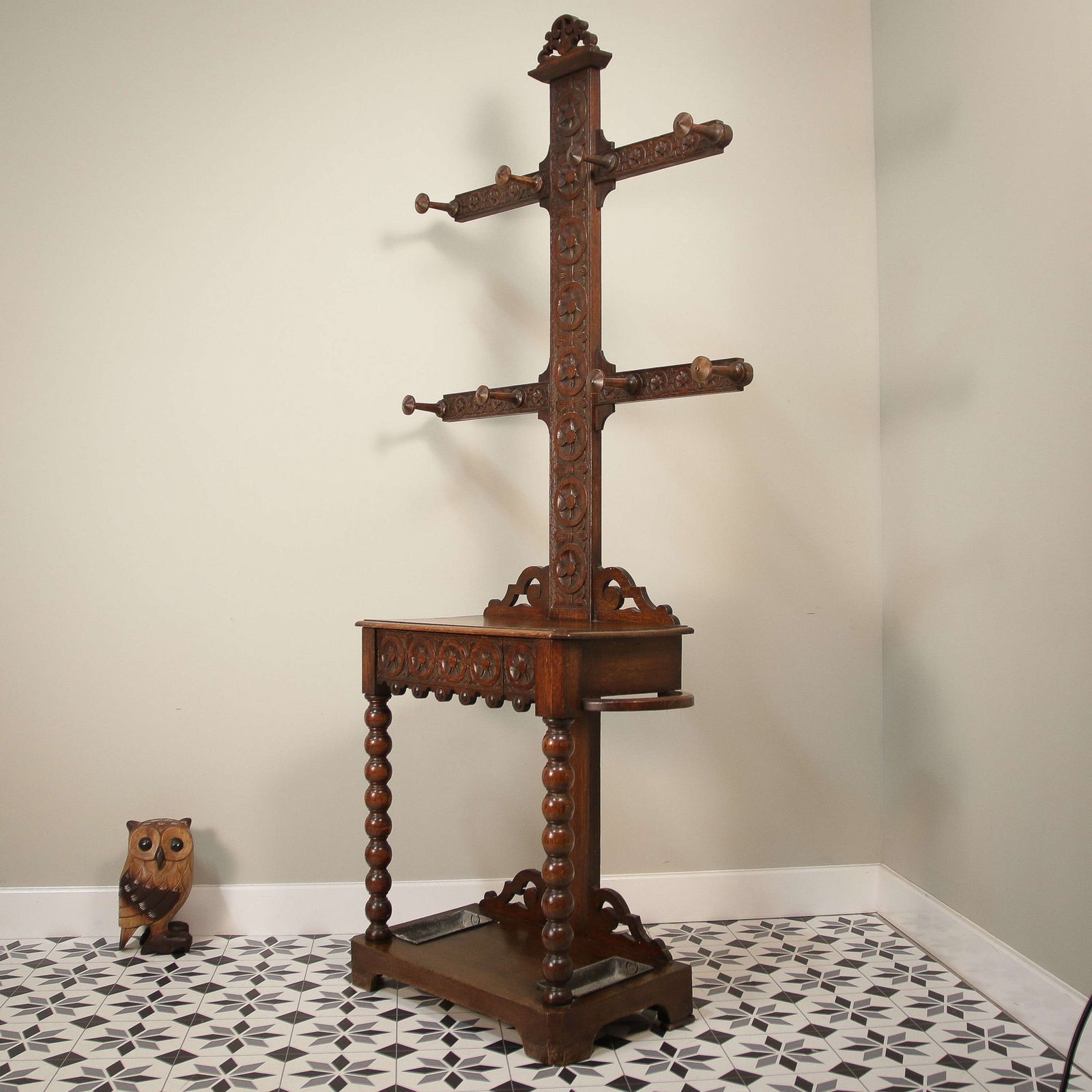 photo for sale Hall Stand Late Victorian In A Crucifix Shape With Bobbin Legs