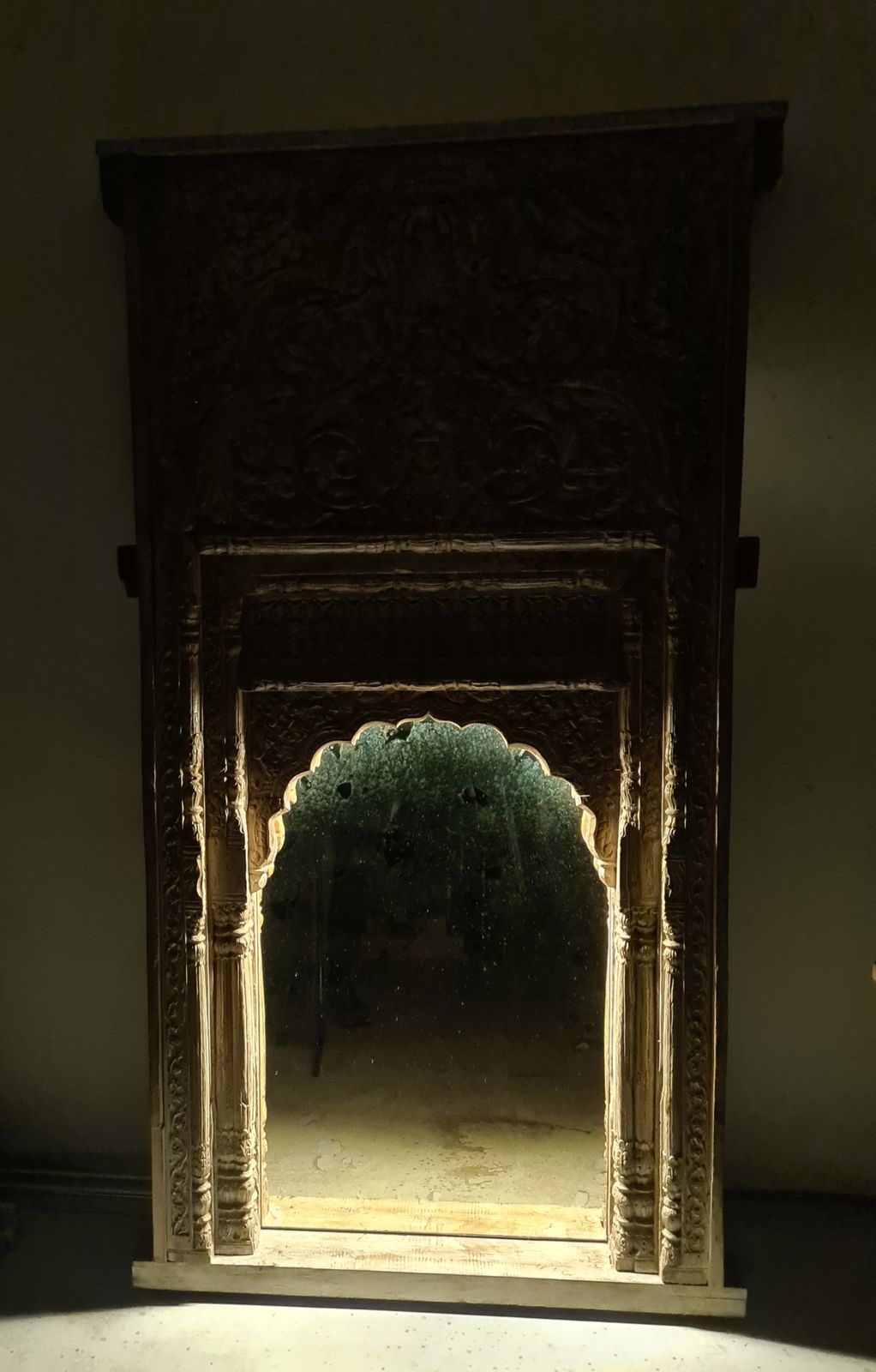 19th Century Antique Indian Wooden Jharokha Mirror | Handcrafted Wall Décor With Mughal Heritage & Rajasthani Carving photo vintage