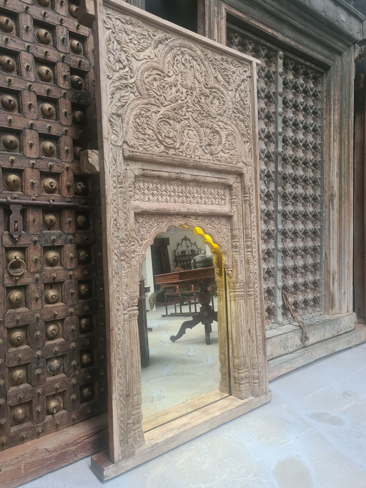 19th Century Antique Indian Wooden Jharokha Mirror | Handcrafted Wall Décor With Mughal Heritage & Rajasthani Carving photo Home Decor