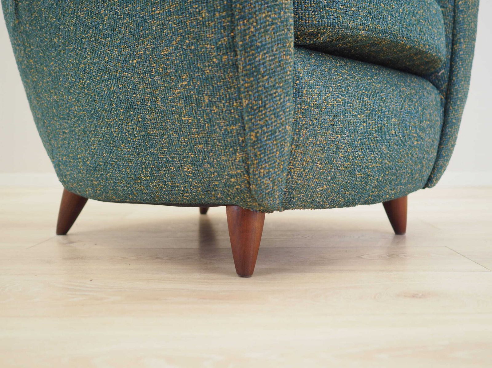 photo vinterior Green Armchair, Italian Design, 1970s, Production: Italy