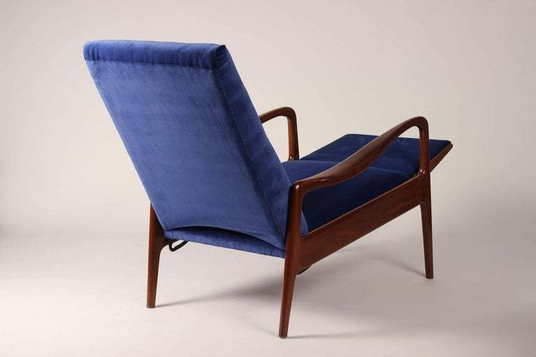 Mid Century Modern Reclining Lounge Chair By Greaves And Thomas photo 1100.0