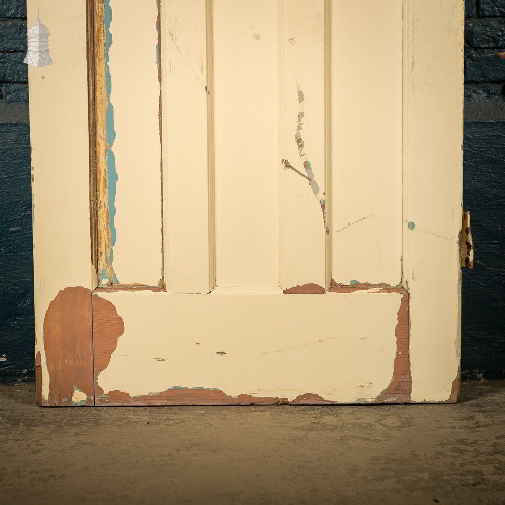 1930s Style Door, 4 Moulded Panels photo Home Fixtures