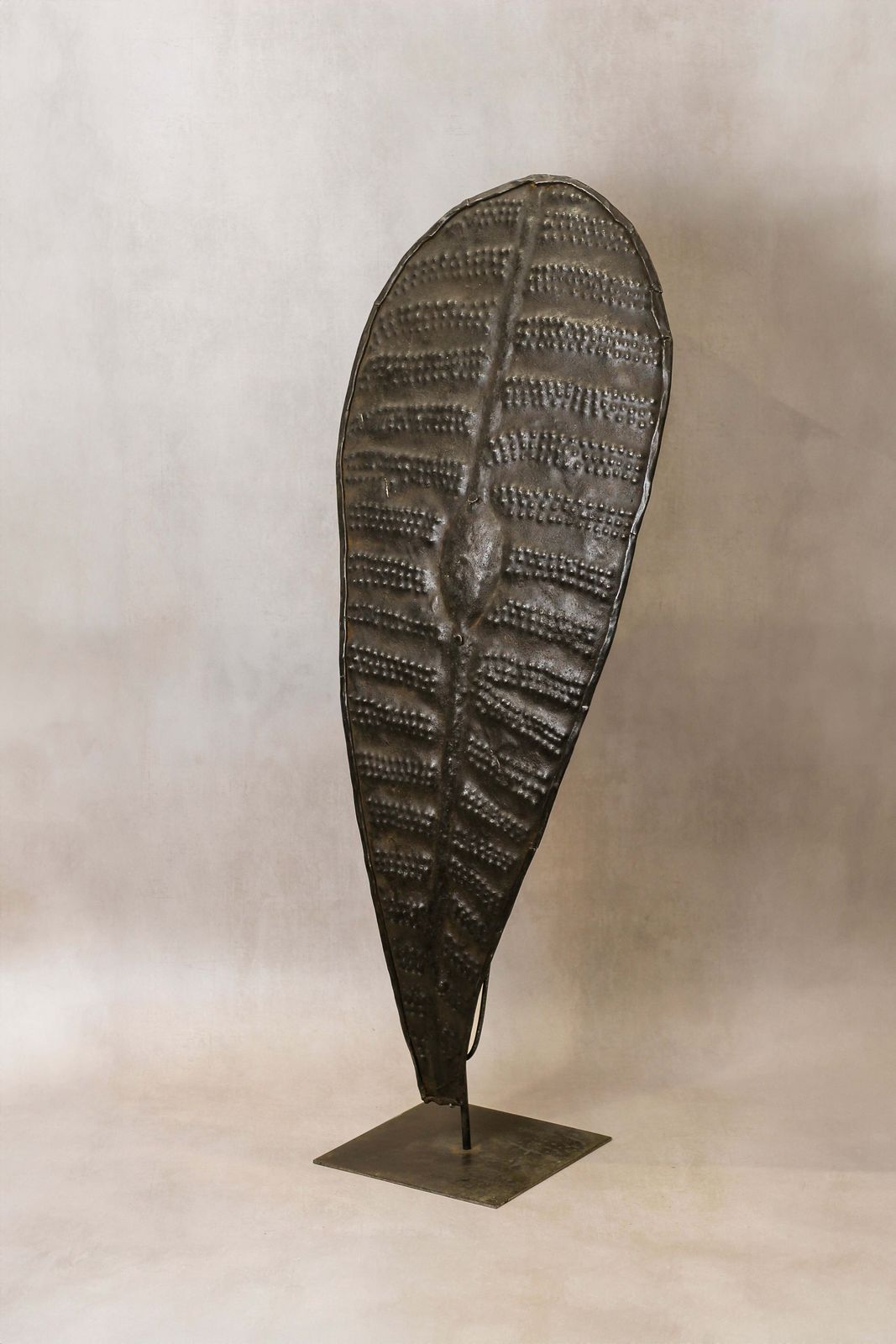 Vintage Sudanese Dinka Shield   44.1 photo for sale