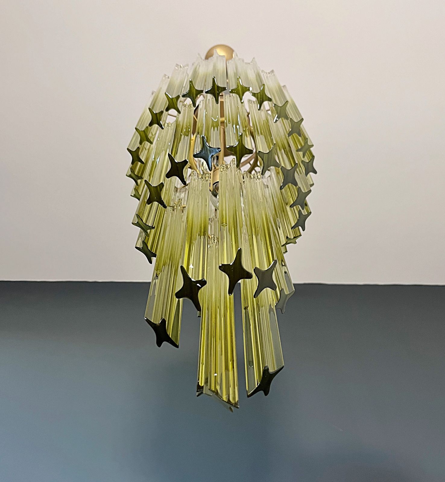 Murano Glass Spiral Chandelier – 54 Quadriedri Shaded Green Prisms photo Lighting
