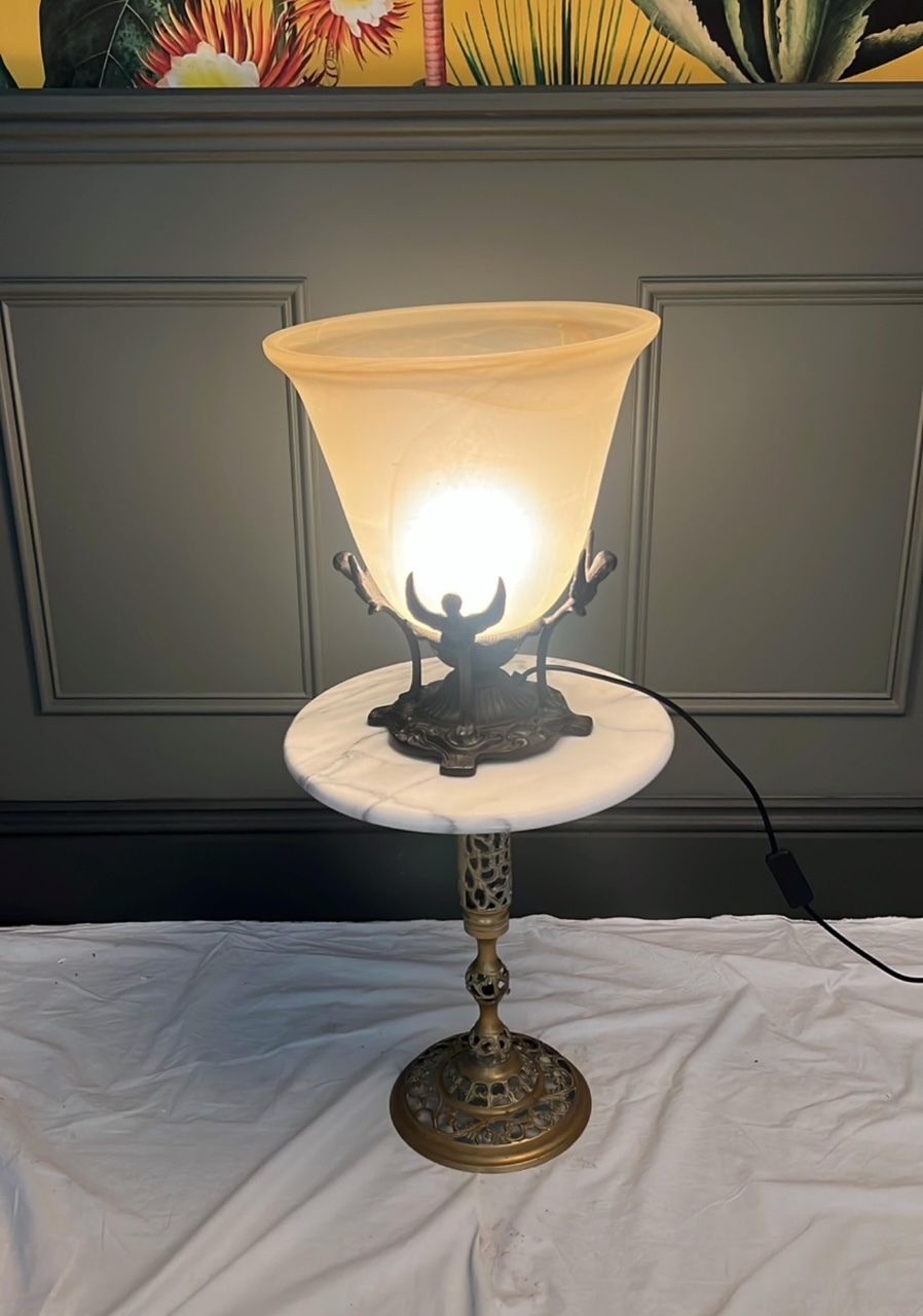 A Vintage Art Glass Tulip Shade Lamp