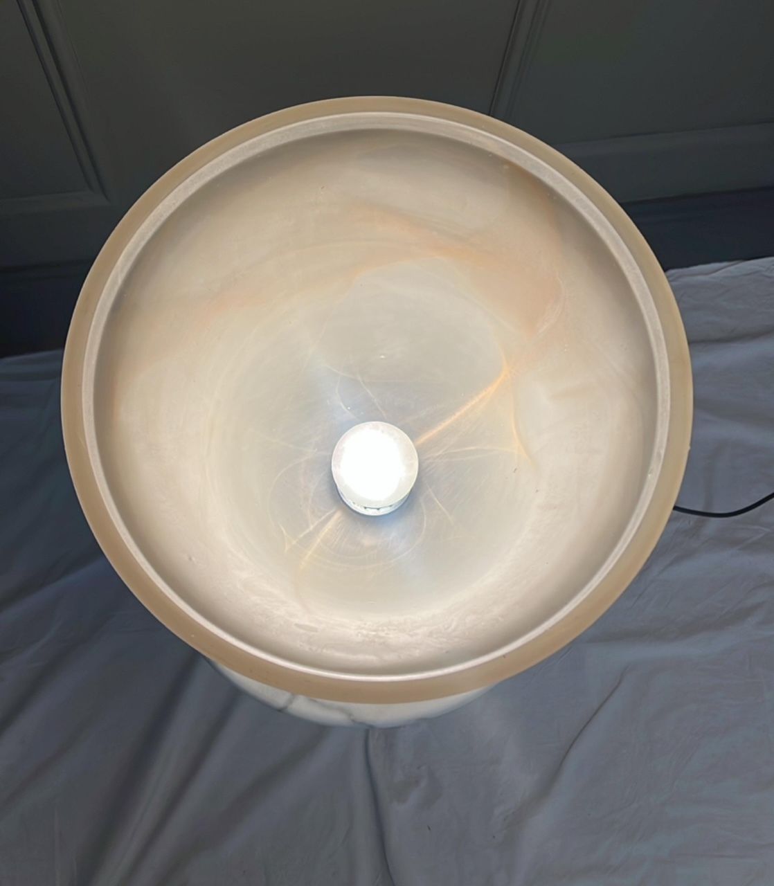 A Vintage Art Glass Tulip Shade Lamp photo Lighting