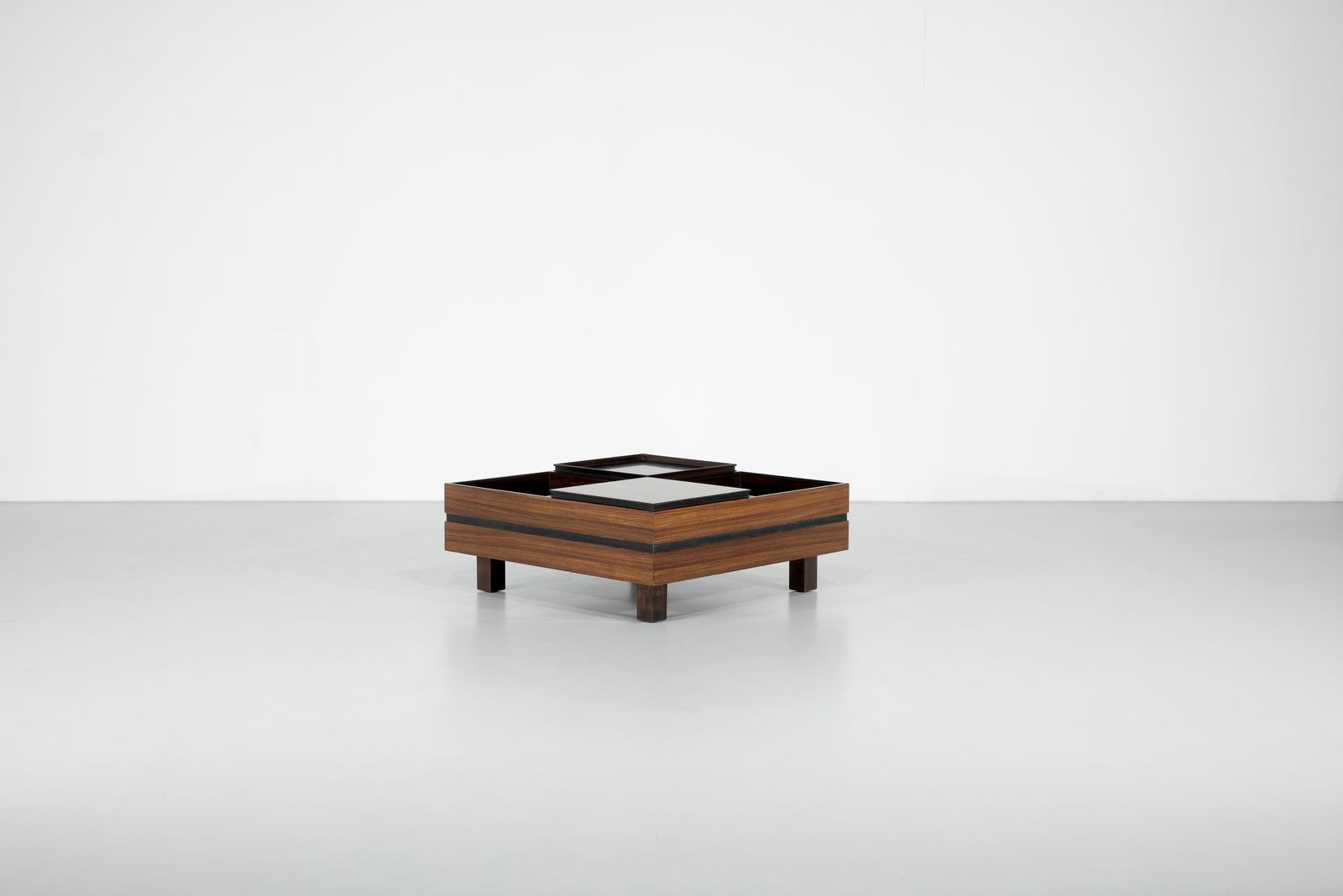 Coffee Table By Carlo Hauner For Forma Italy 1960's. photo vinterior