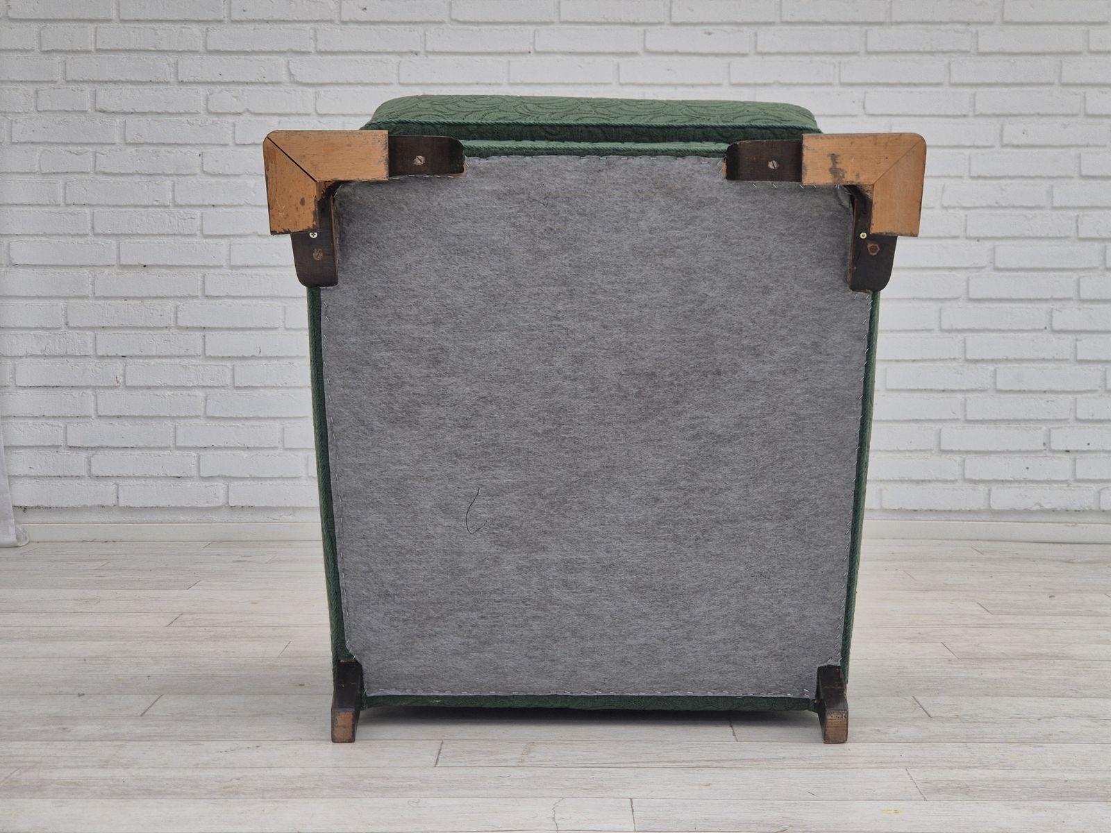 Ca. Jaren 1950, Deense Relaxstoel, Groene Meubelmix Wollen Stof, Beukenhout. photo furniture