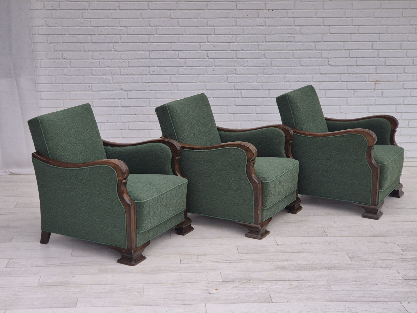 Ca. Jaren 1950, Deense Relaxstoel, Groene Meubelmix Wollen Stof, Beukenhout. photo vinterior