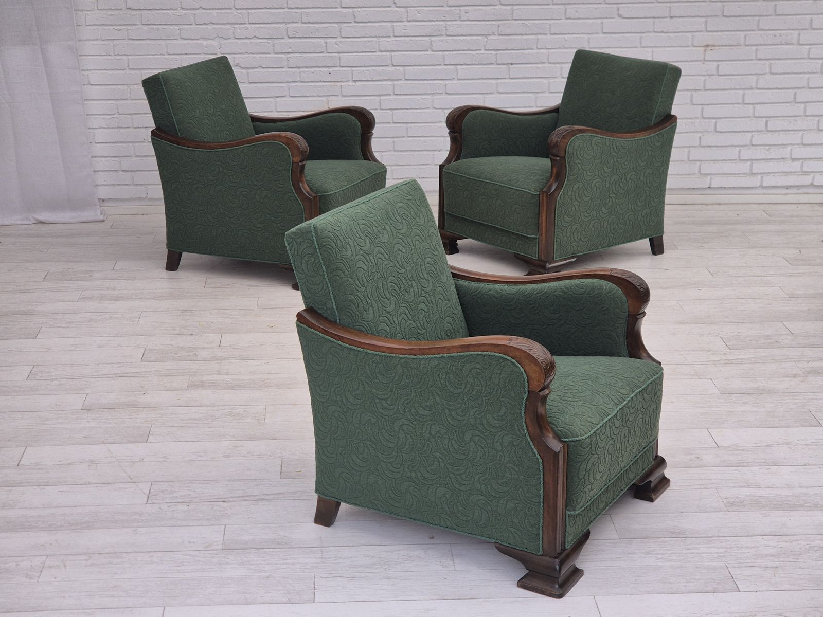 photo for sale Ca. Jaren 1950, Deense Relaxstoel, Groene Meubelmix Wollen Stof, Beukenhout.