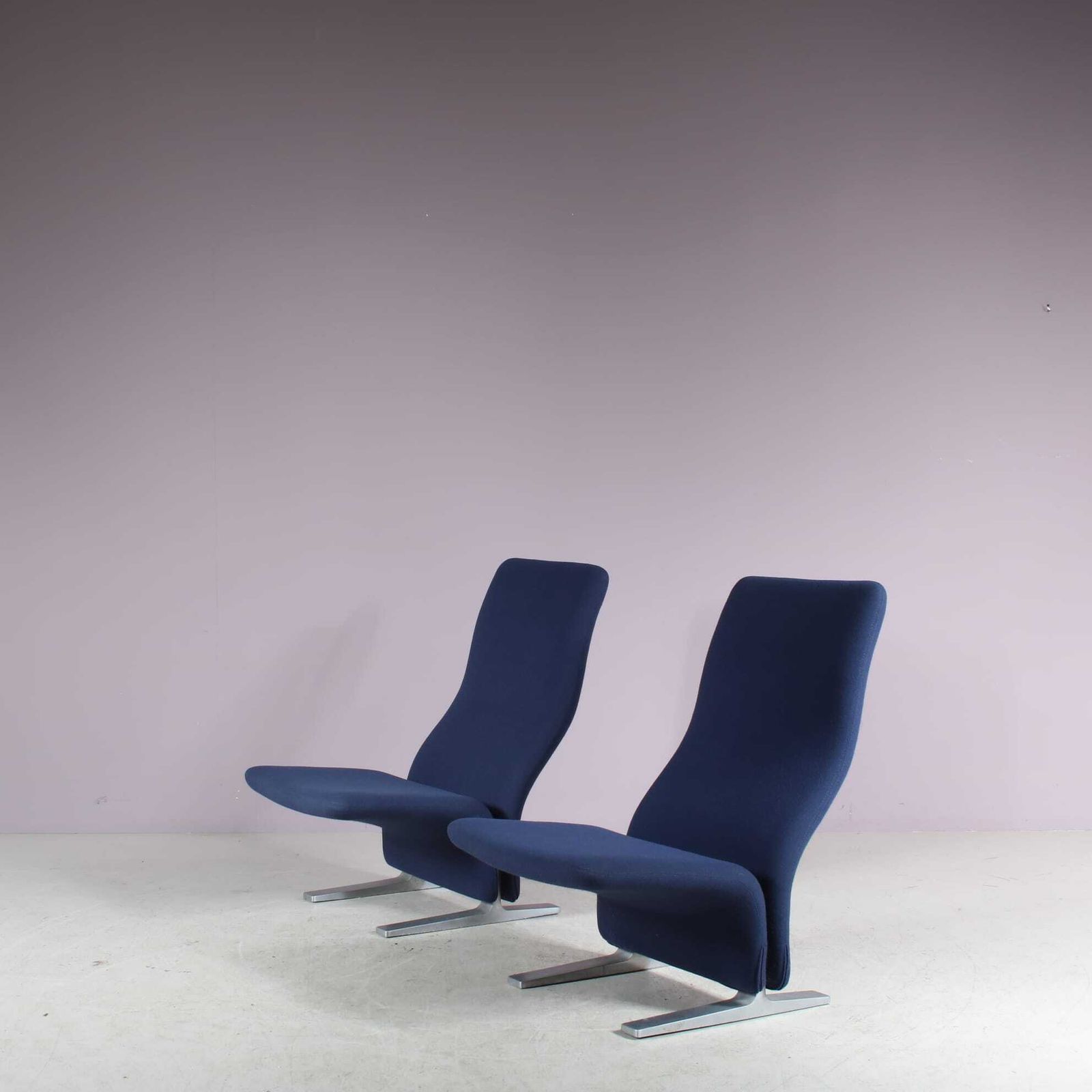 1970s Pair Of “Concorde” Chairs By Pierre Paulin For Artifort, Netherlands photo for sale