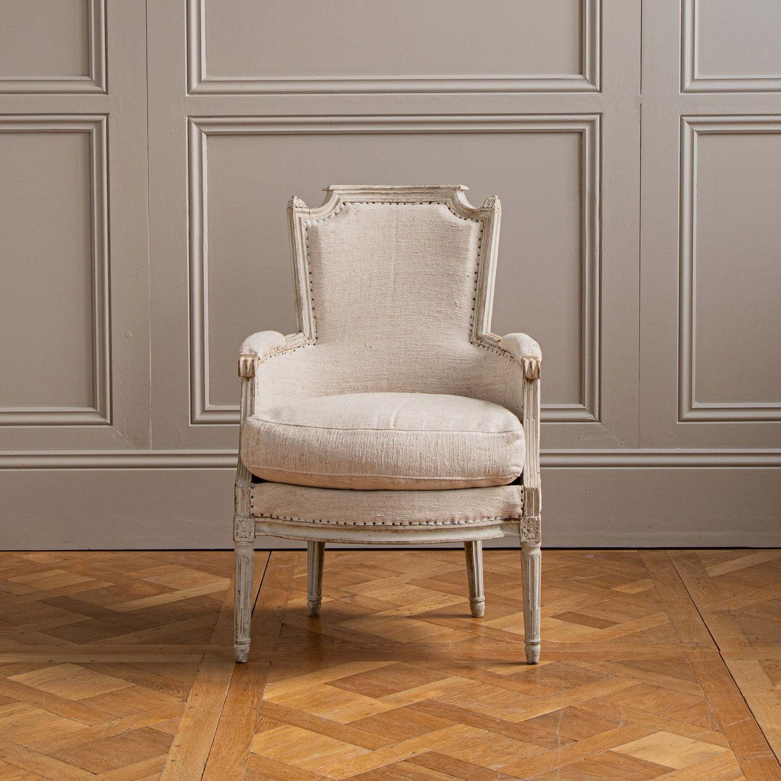 photo furniture Antique White Bergere Armchairs Late 19th Century French Armchairs