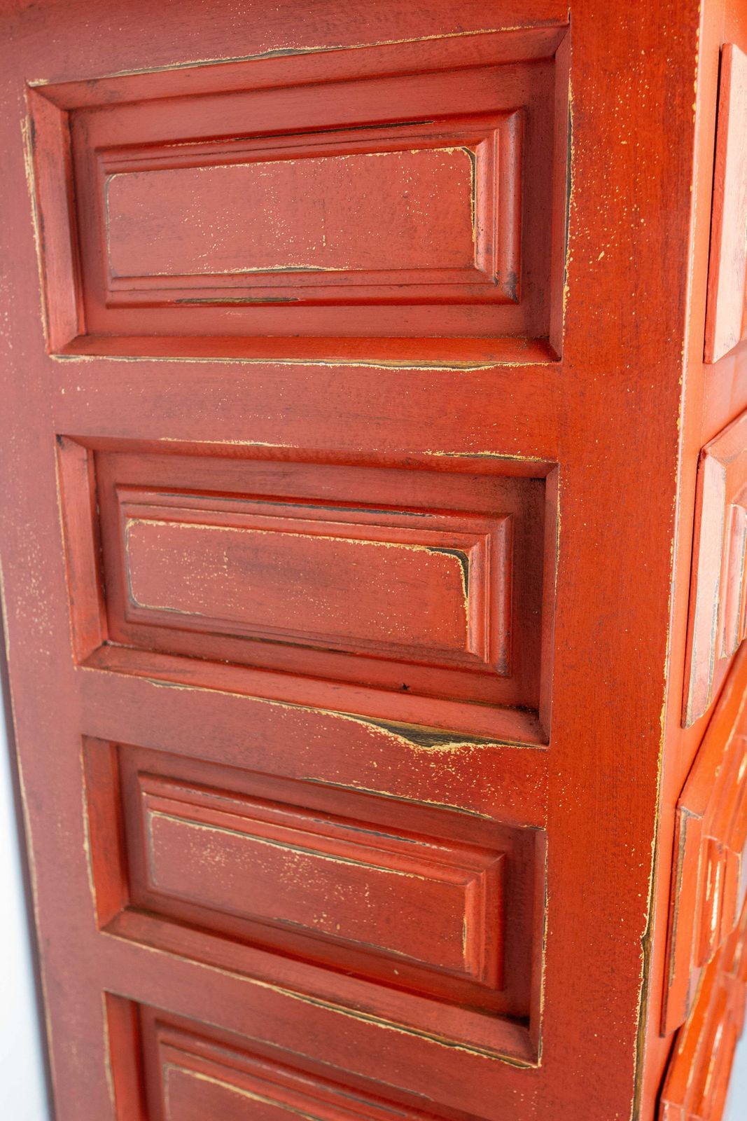 photo vinterior French Commode Or Patinated Red Chest Of Drawers Spanish Style, 20th Mid Century