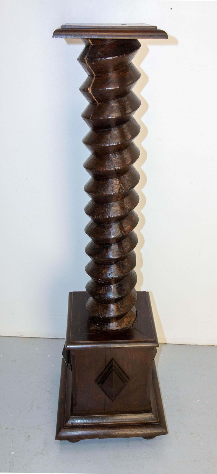 Wine Press Screw Pedestals Plant Holder, French, 19th Century photo vinterior