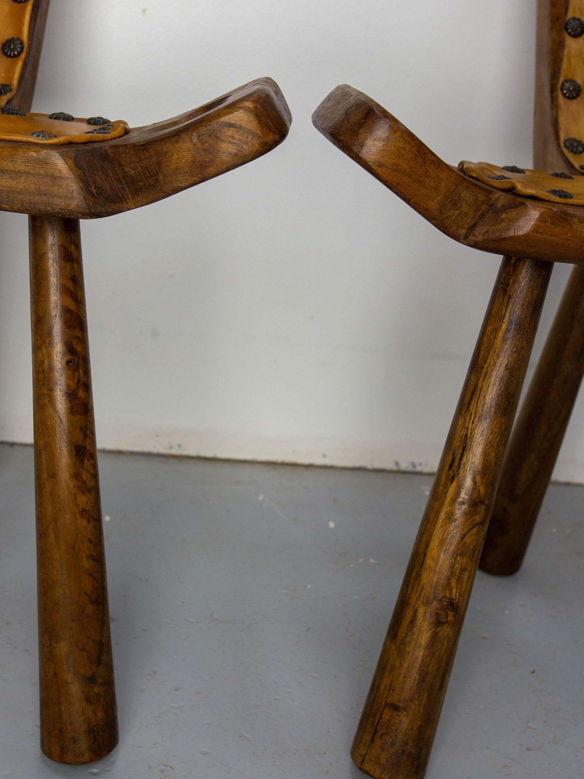 980.0 Pair Of Spanish Tripod Chairs Three Legs Poplar & Leather Midcentury photo