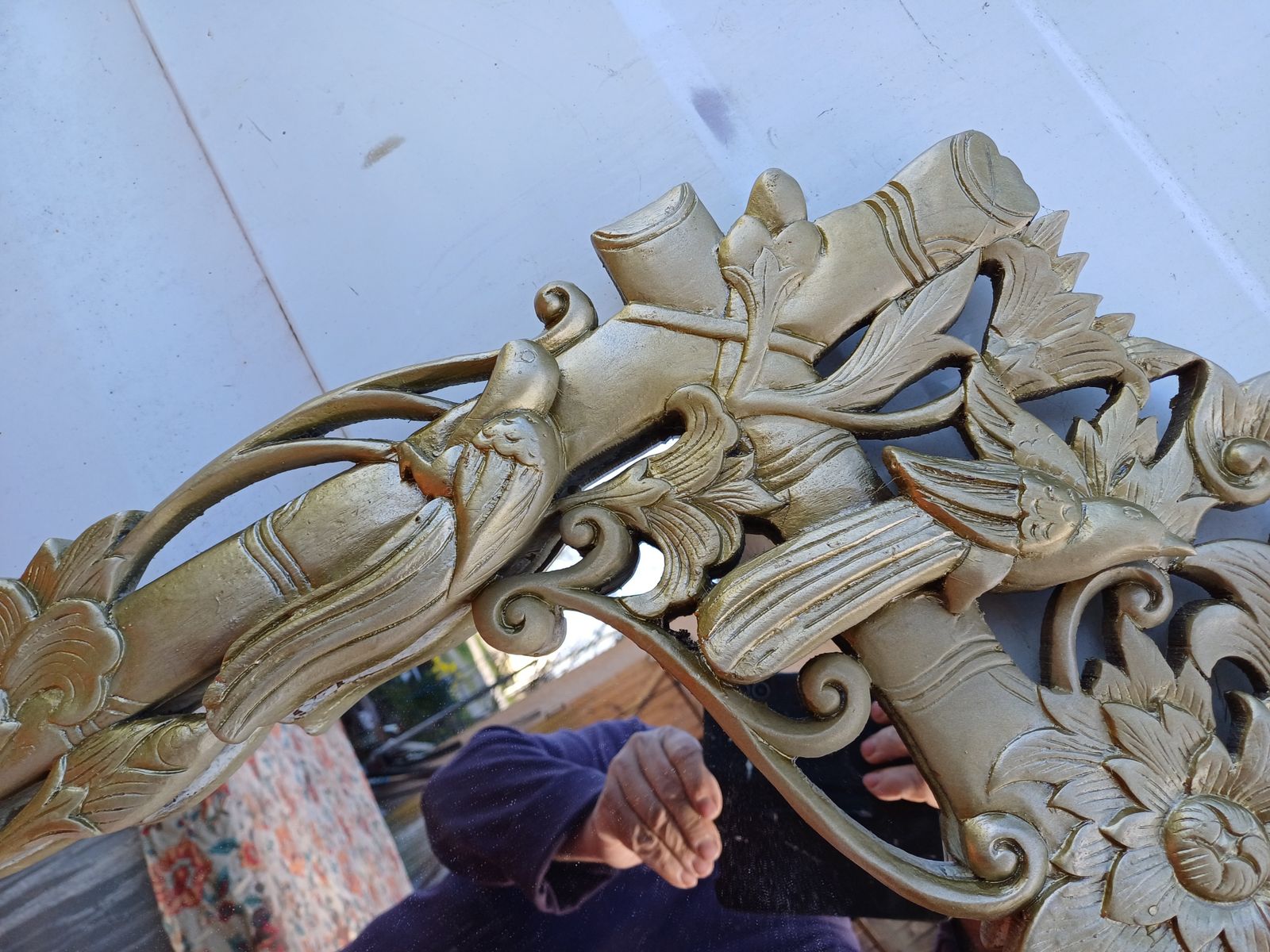 Gilded Wood Mirror, Decorated With Sculpted Birds, Height: 89 Cm, Length And Width: 61 Cm By 6 Cm, Weight: 6 Kg, Very Good Condition, photo vinterior