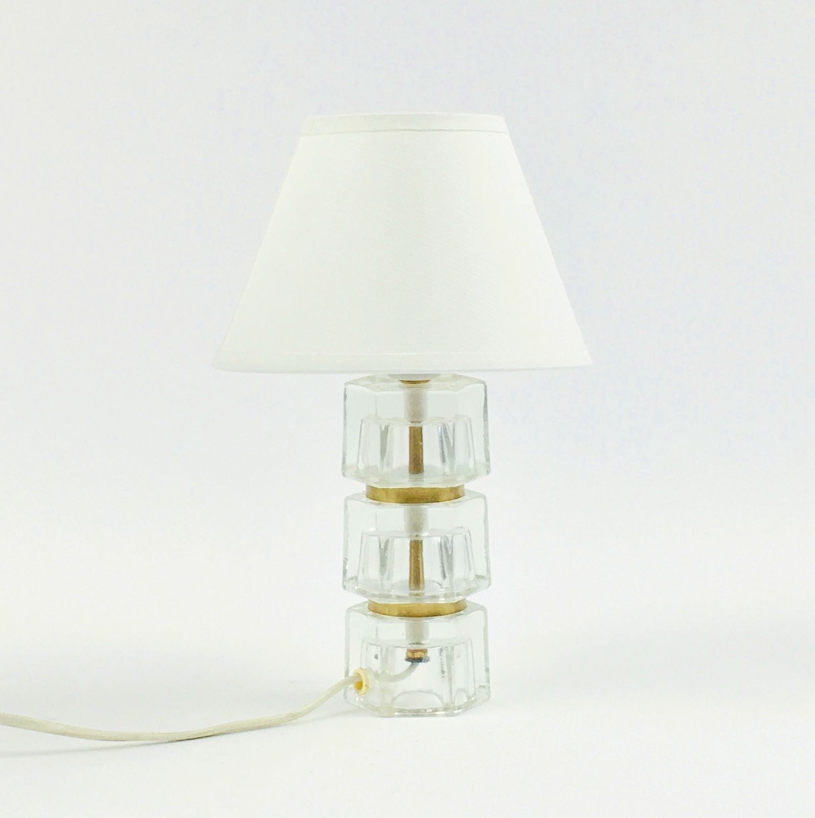 Scandinavische Glas  En Messing Tafellamp / Nachtkastlamp Van Carl Fagerlund Voor Orrefors, Zweden, Jaren 1960 photo furniture