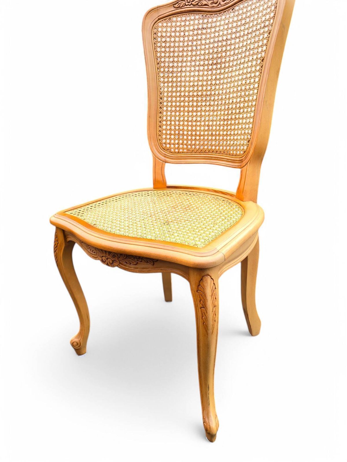 photo furniture Set Of 6 Louis XV Style Cherry Wood Chairs