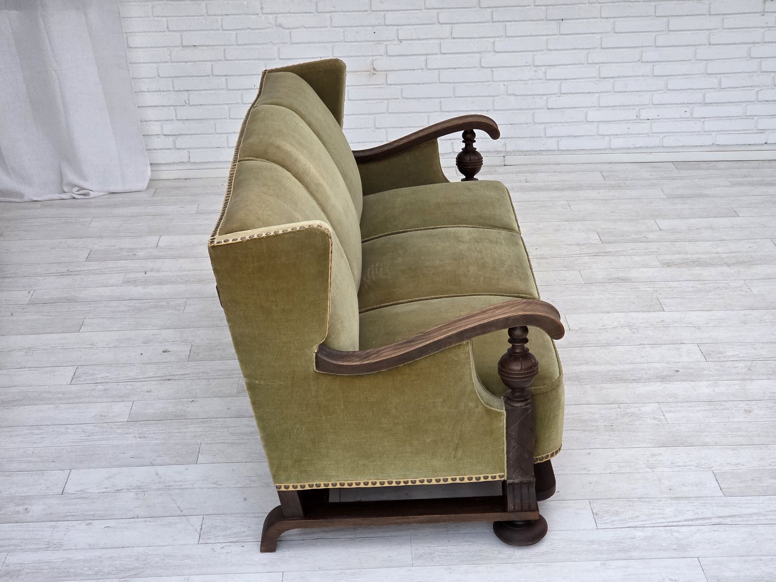 1950s, 3 Seater Danish Sofa, Original Condition, Furniture Velour, Solid Oak Wood. photo vinterior