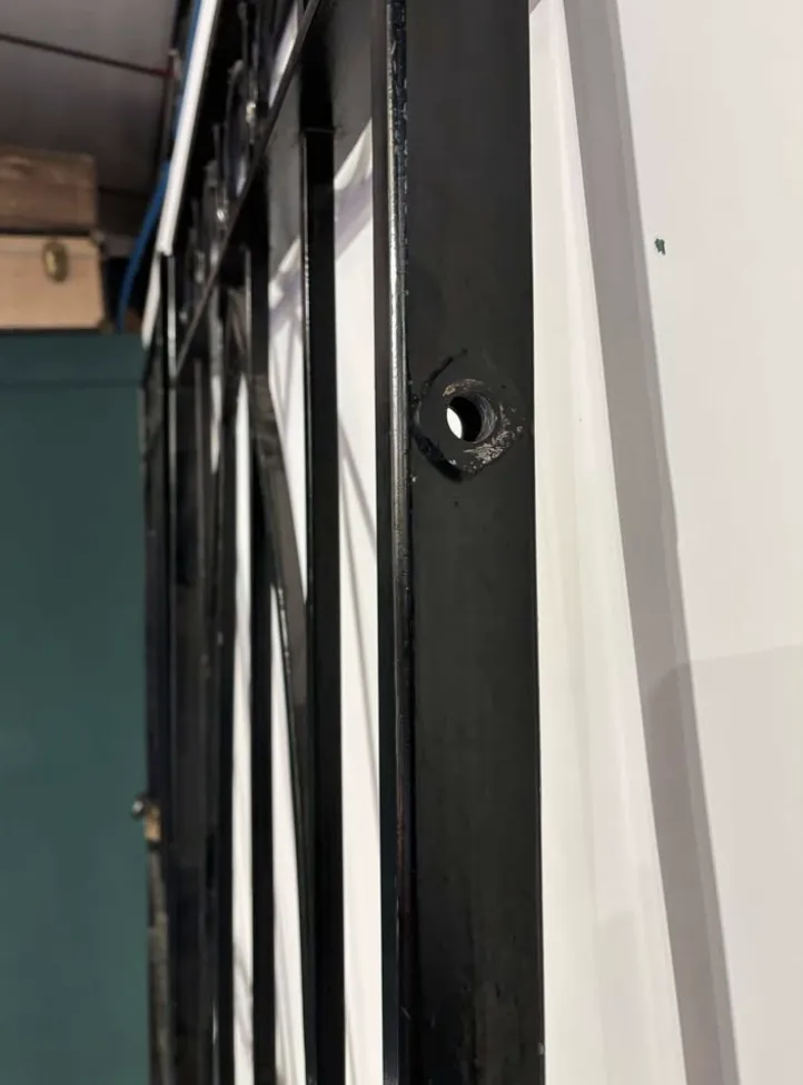 photo vinterior Large Galvanized Steel & Powder Coated Gates