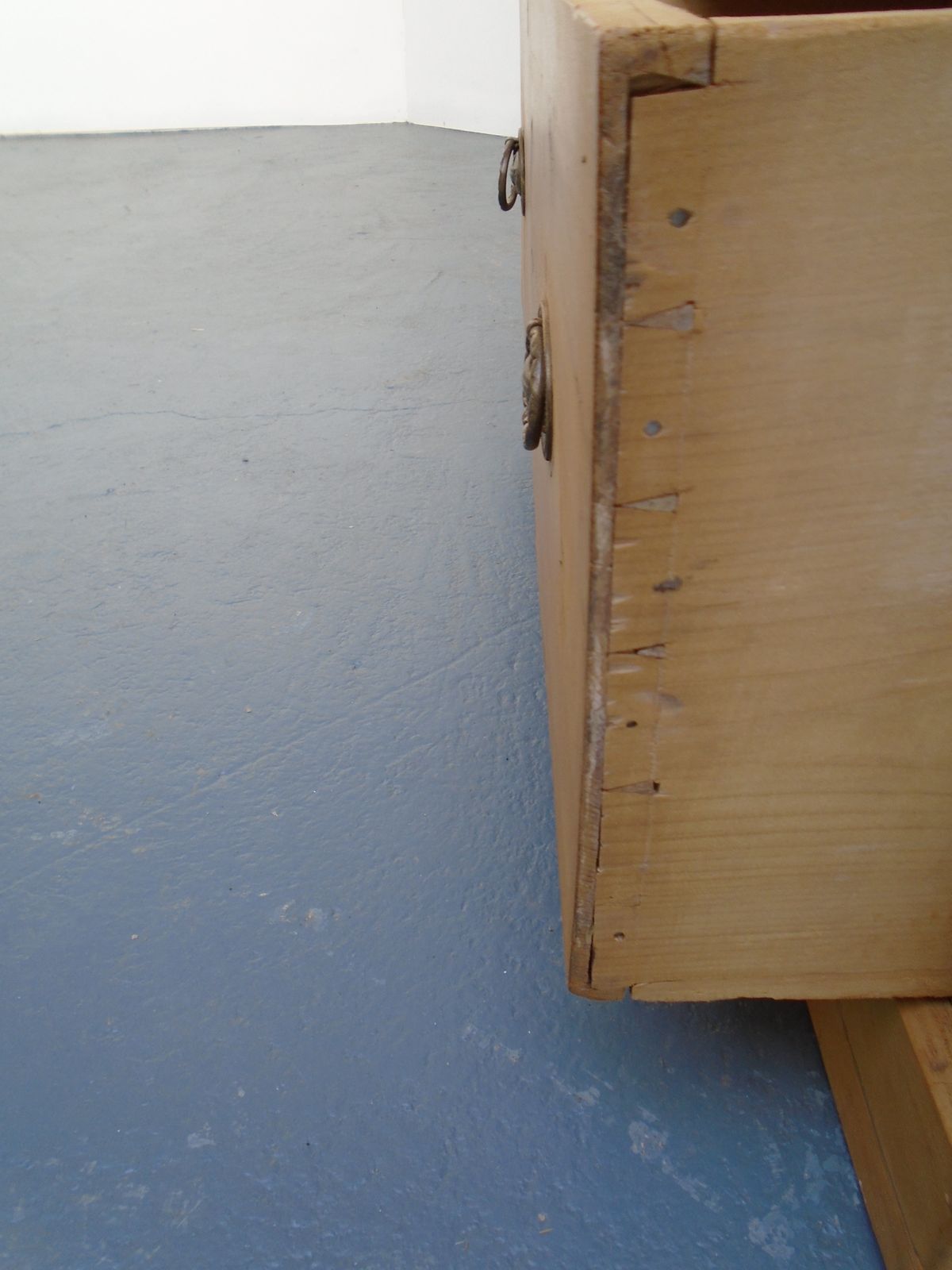 A Waxed Pretty Victorian Pine 1 Piece Child's / Hall Wardrobe photo vinterior