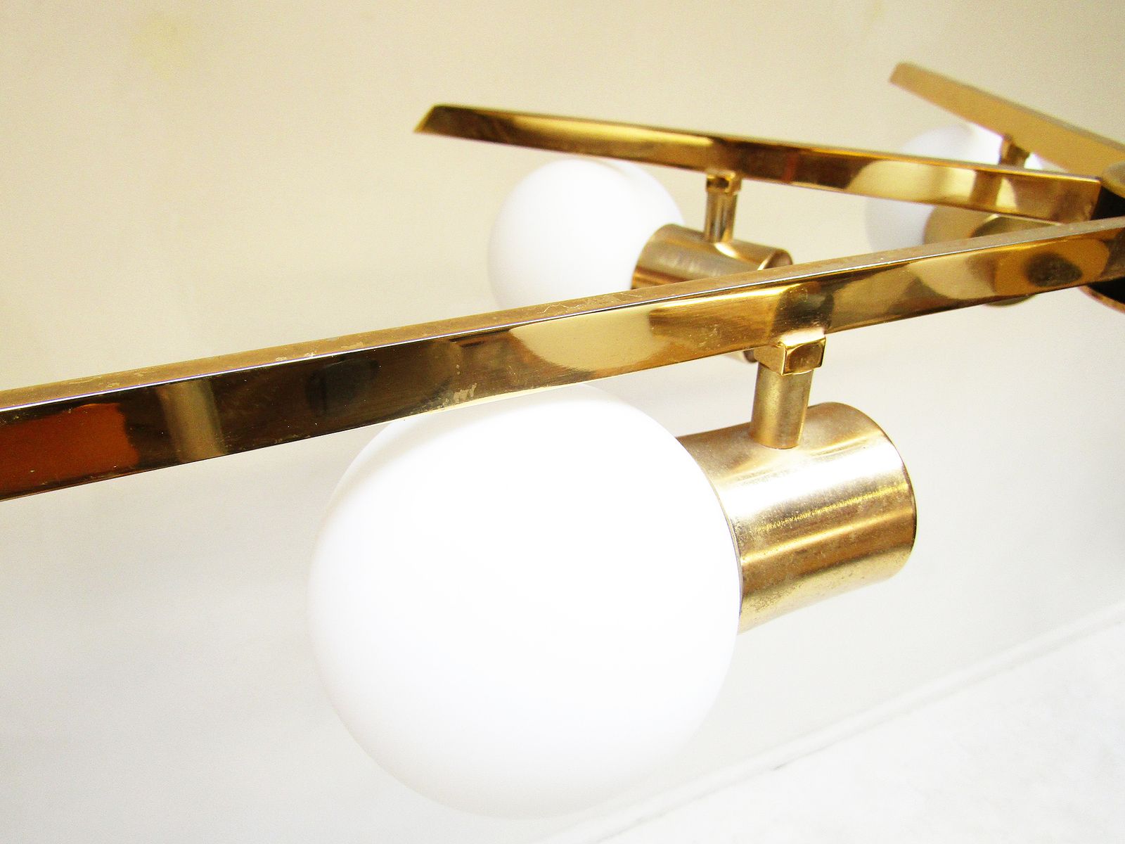 Large 1960s French Starburst Chandelier In Brass And Black By Maison Arlus photo Lighting