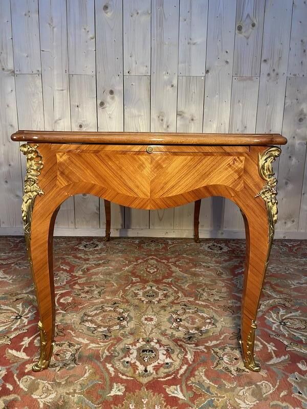 photo furniture Bureau Plat De Milieu De Style Louis XV