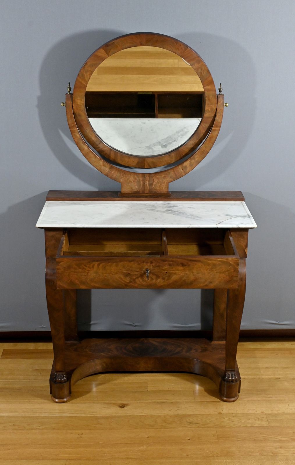 photo buy Mahogany Burl Dressing Table, Restoration Period – Early 19th Century