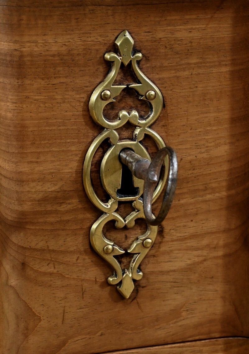 Arbalète Nantaise Chest Of Drawers In Cuban Mahogany, Louis XV Period – 18th Century photo vintage