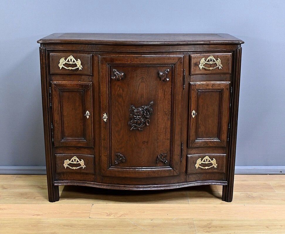 Regional Oak Buffet – Mid 19th Century photo 2630.0