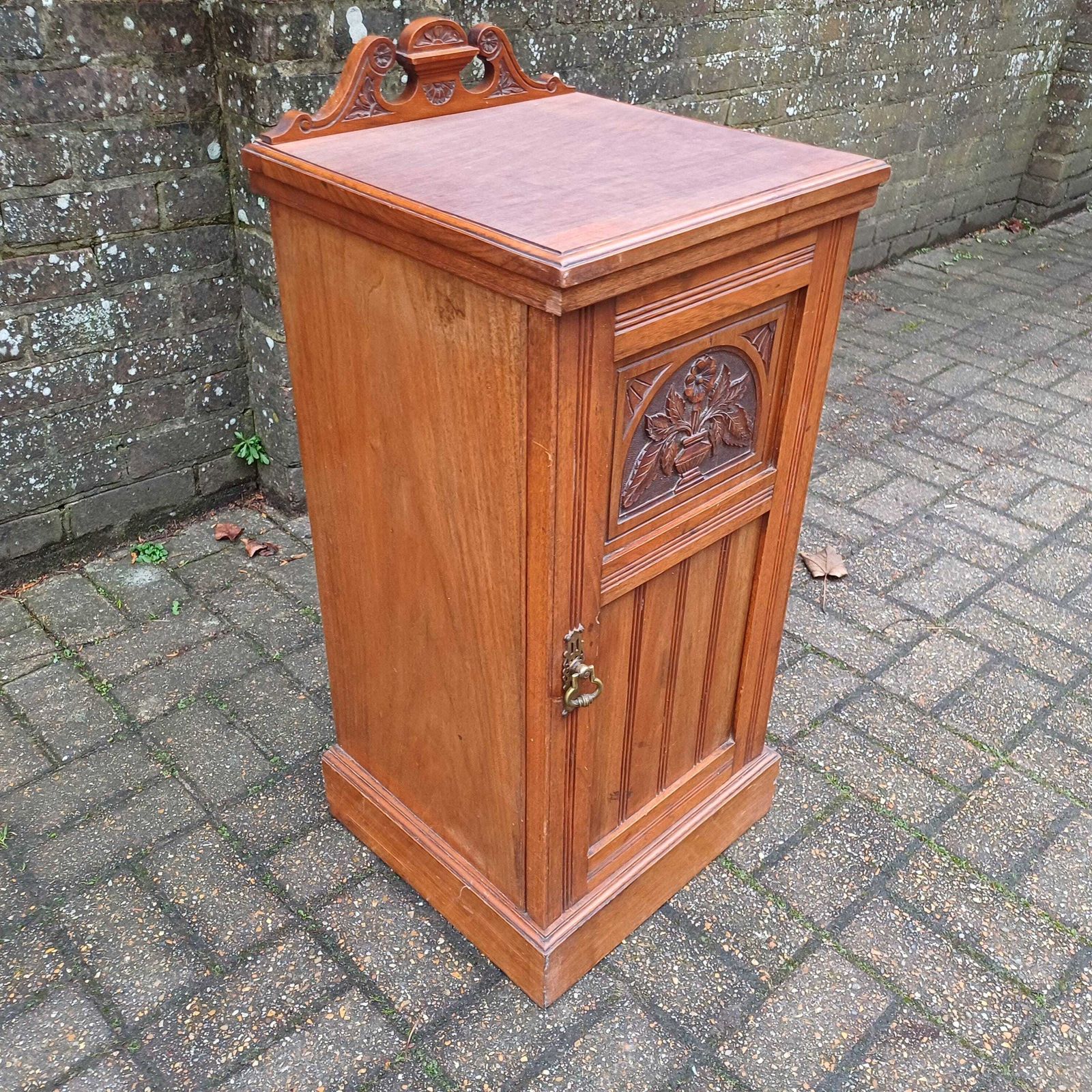 Top Quality Vintage Late Victorian Walnut Bedside Or Pot Cupboard photo Furniture