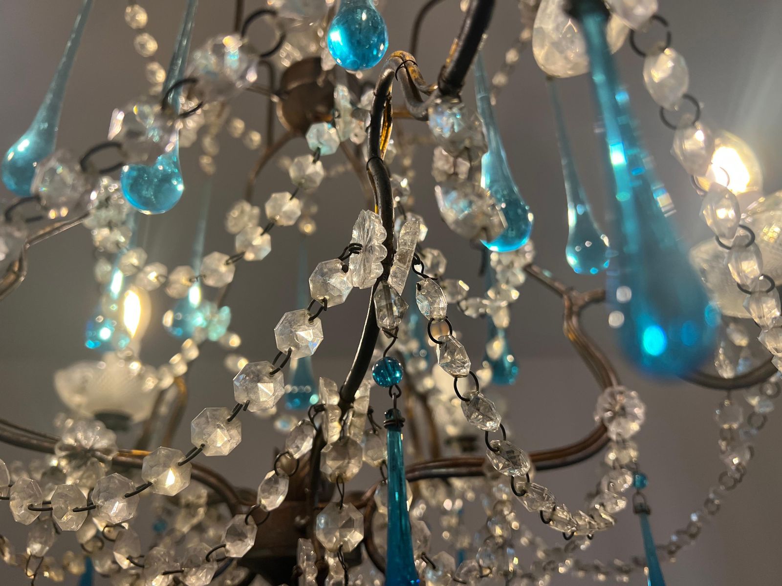 photo furniture Greta Garbo's Tears Murano Chandelier 1980s