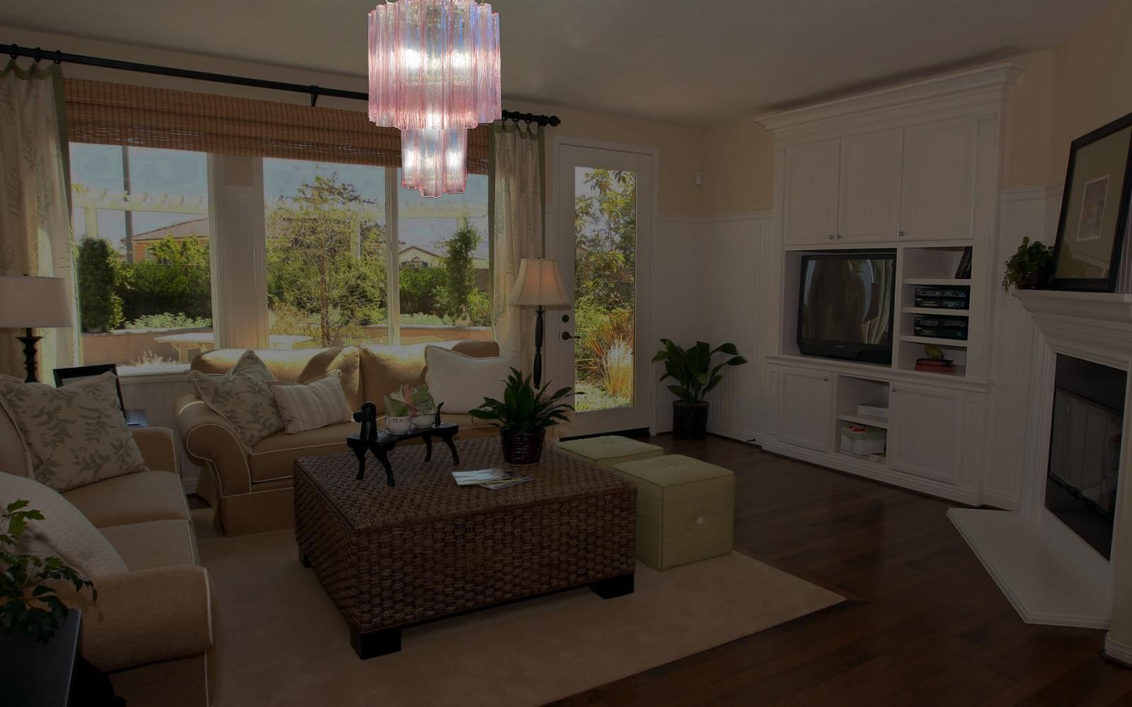 photo furniture Elegant Italian Pink Chandelier By Valentina Planta, Murano