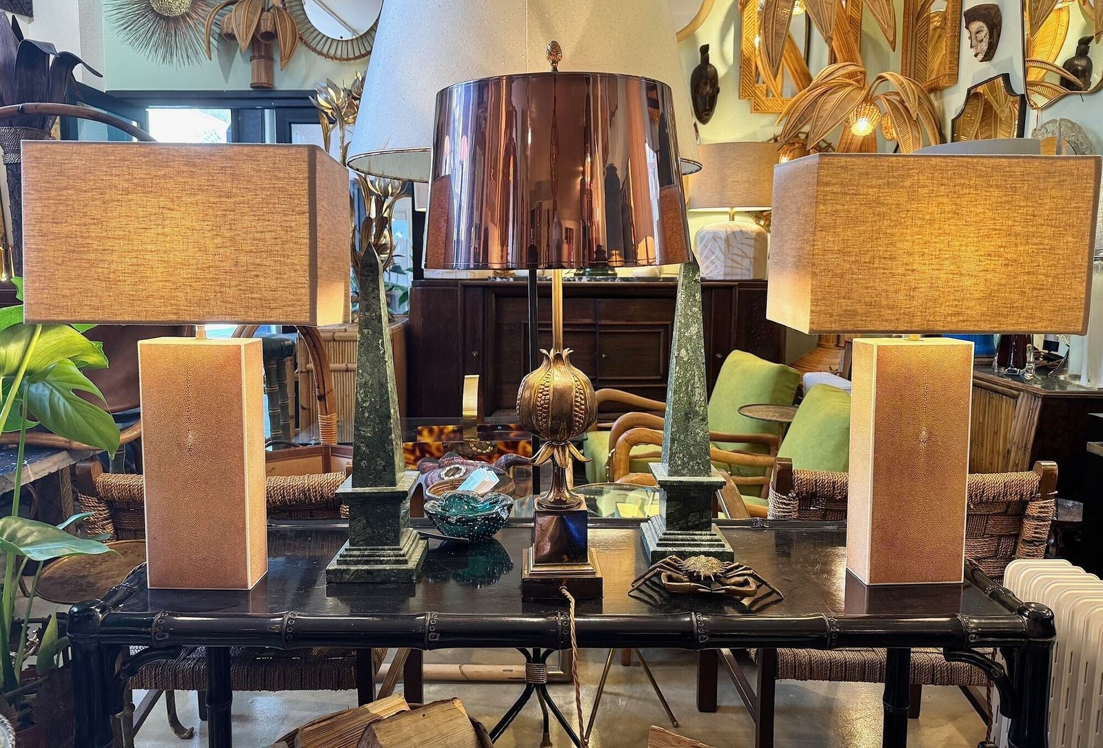 photo vinterior A Pair Of 1960s Pastel Pink Shagreen Lamps With Natural Linen Shades