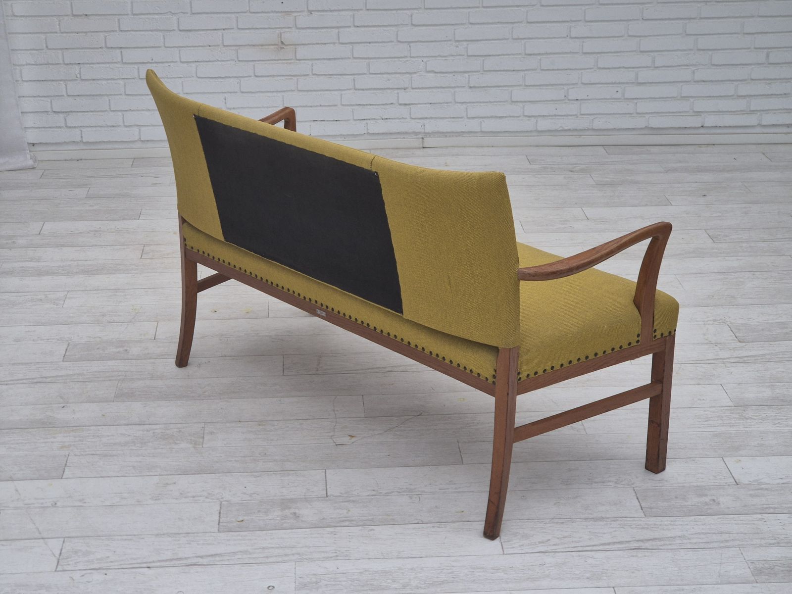 photo vinterior 1950s, Danish 2 Seater Sofa By Ehapa Møbler, Original Condition, Wool Fabric, Oak Wood.