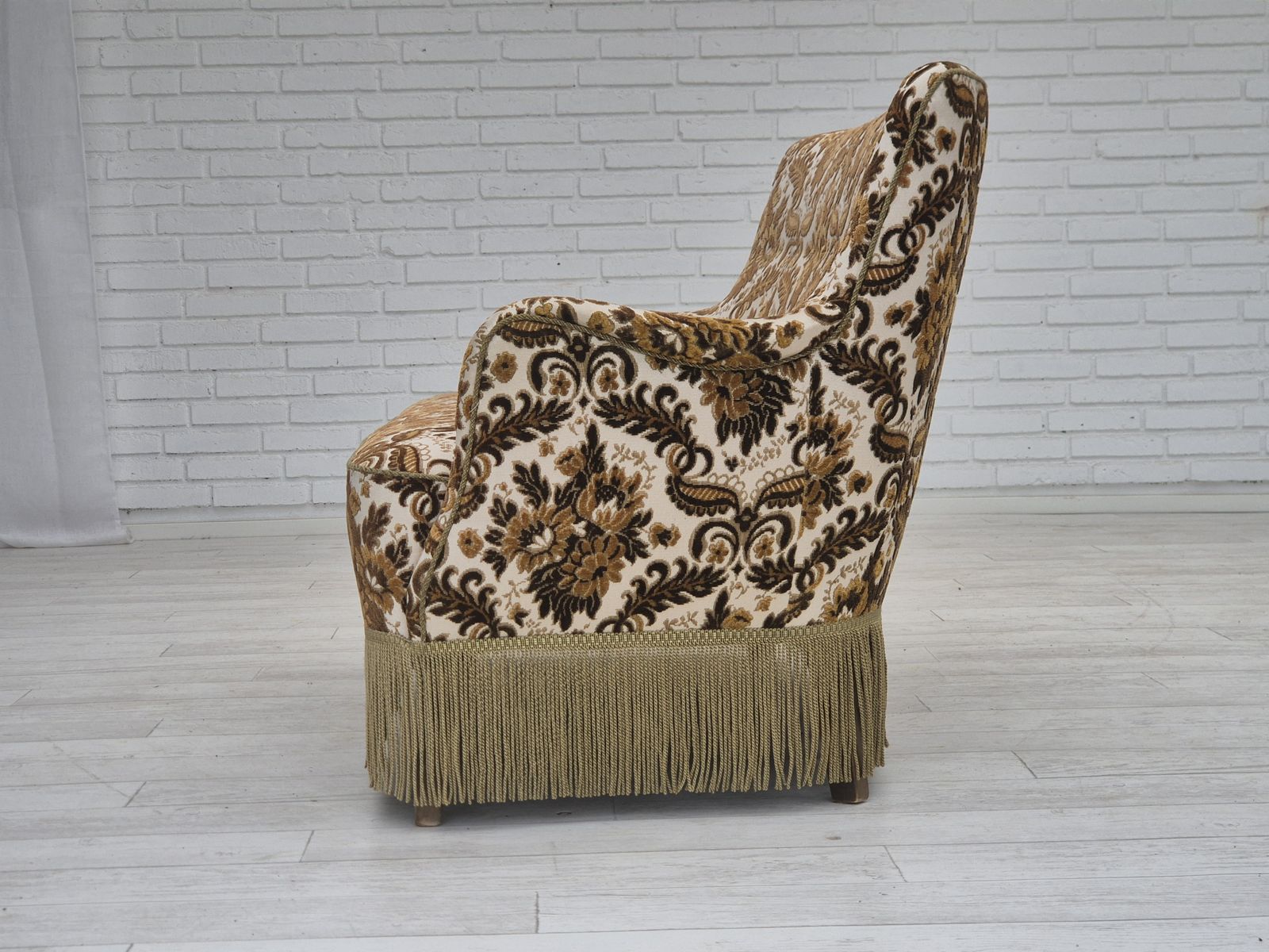 photo vinterior 1960s, Danish 2 Seater Sofa, Brown/Beige Furniture Fabric, Ash Wood Legs.