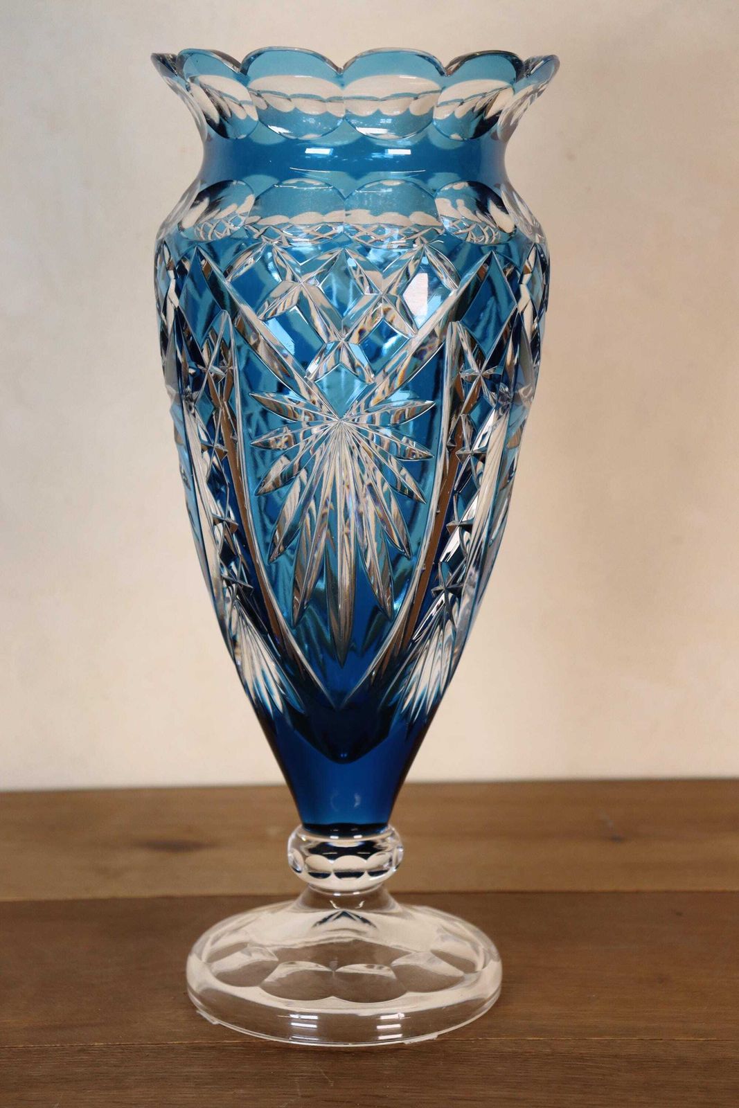 Stunning Vase In Petrol Blue Crystal Attributed To The Val Saint Lambert Factory (St.262) photo for sale
