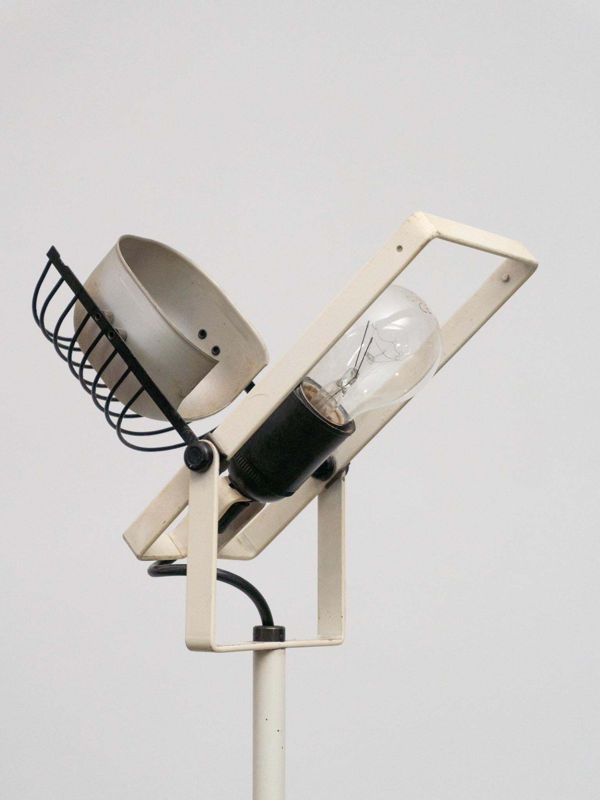 Sintesi Terra Articulated Floor Lamp Designed By Ernesto Gismondi For Artemide photo buy